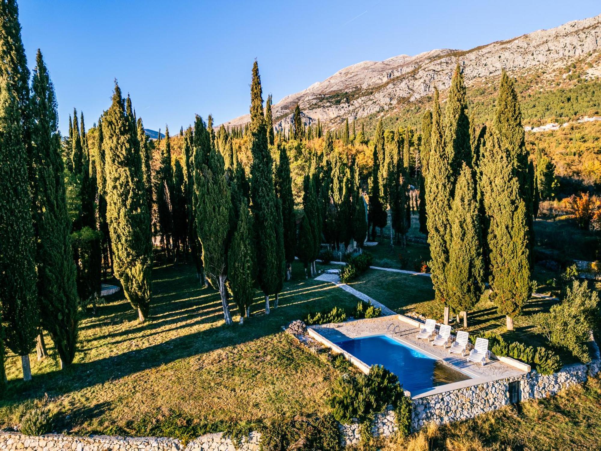 Country House Uros In Nature With Pool Lovorno Eksteriør bilde